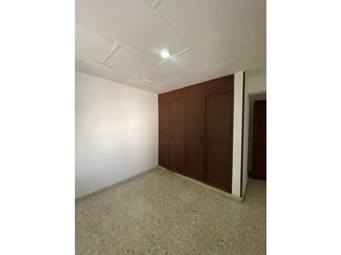 Apartamento de 4 alcobas en venta en Versalles, Cali, 96 m² · foto 11 de 23
