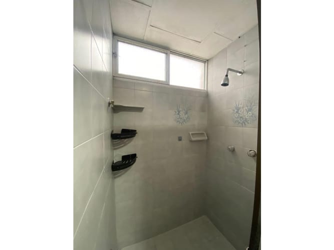 Apartamento de 4 alcobas en venta en Versalles, Cali, 96 m² · foto 12 de 23
