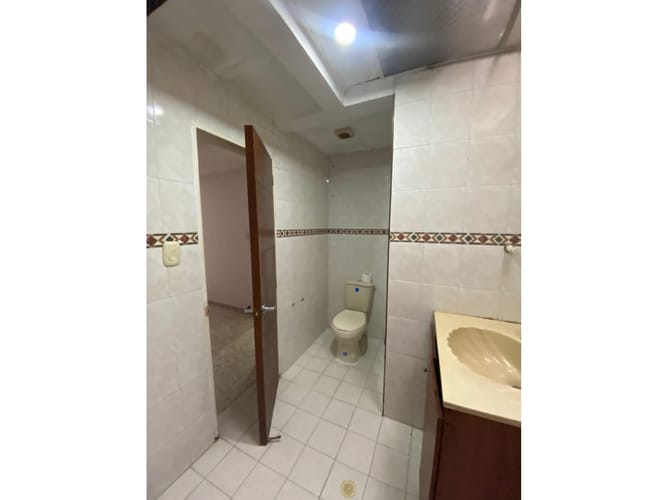 Apartamento de 4 alcobas en venta en Versalles, Cali, 96 m² · foto 14 de 23