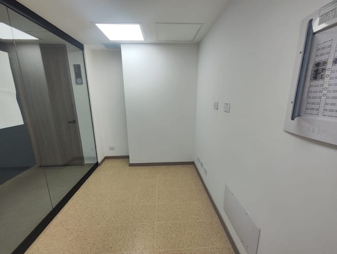 Consultorio en arriendo en Vía Las Palmas, Medellín, 36 m² · foto 6 de 8