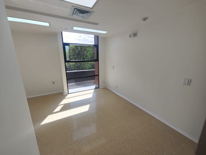 Consultorio en arriendo en Vía Las Palmas, Medellín, 36 m² · foto 7 de 8