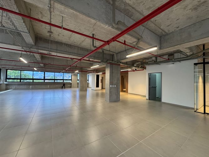 Oficina en arriendo en Santa Maria No. 3, Itagüí, 393 m² · foto 18 de 20