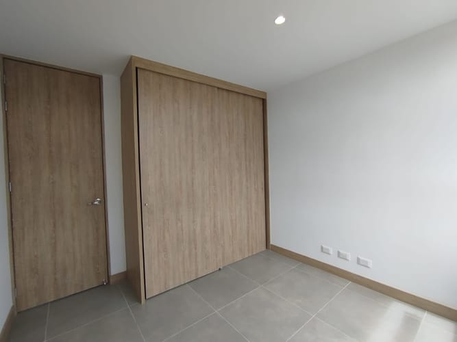 Apartamento de 3 alcobas en arriendo en Centro, Rionegro, 89 m² · foto 7 de 14