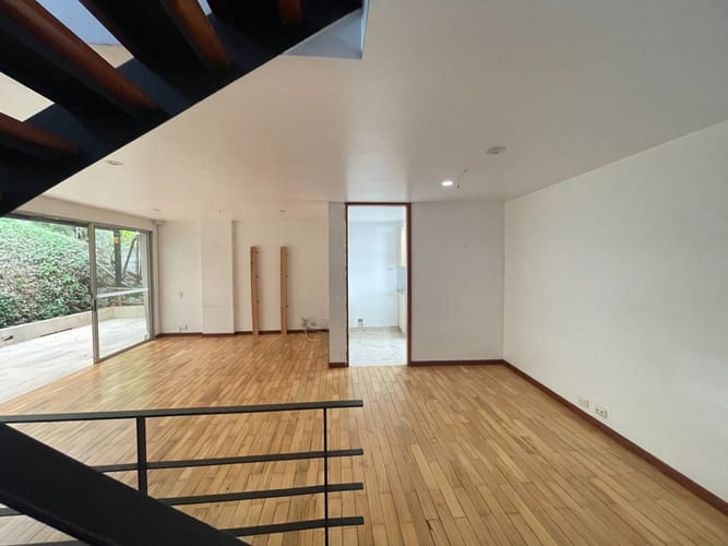 Casa de 3 alcobas en venta en Altos Del Poblado, Medellín, 183 m² · foto 2 de 20