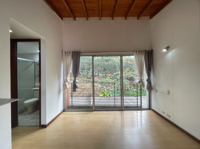 Casa de 3 alcobas en venta en Altos Del Poblado, Medellín, 183 m² · foto 7 de 20