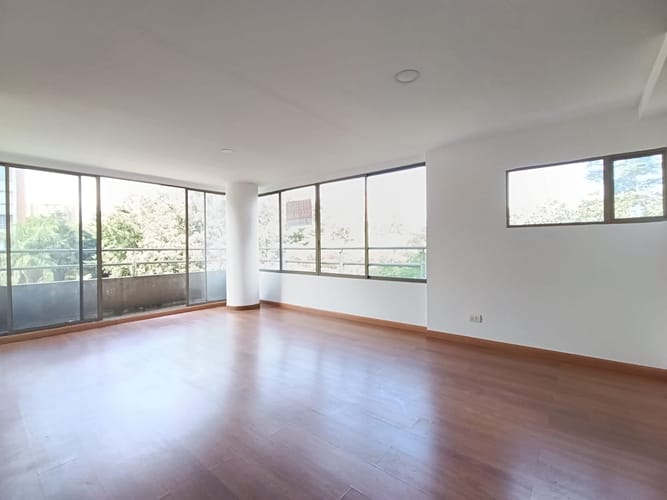 Apartamento de 1 alcoba en arriendo en El Poblado, Medellín, 67 m² · foto 3 de 12
