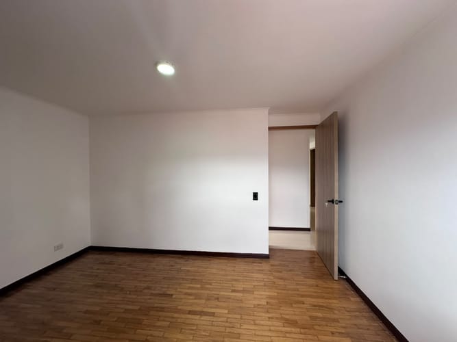 Apartamento de 3 alcobas en arriendo en El Poblado, Medellín, 86 m² · foto 6 de 16