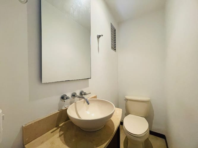 Casa de 3 alcobas en venta en Altos Del Poblado, Medellín, 183 m² · foto 18 de 20