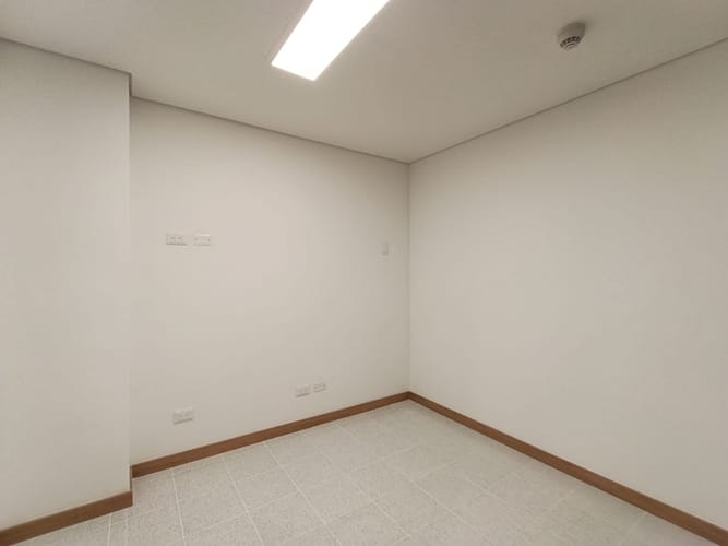 Consultorio en arriendo en La Milagrosa, Medellín, 40 m² · foto 4 de 20