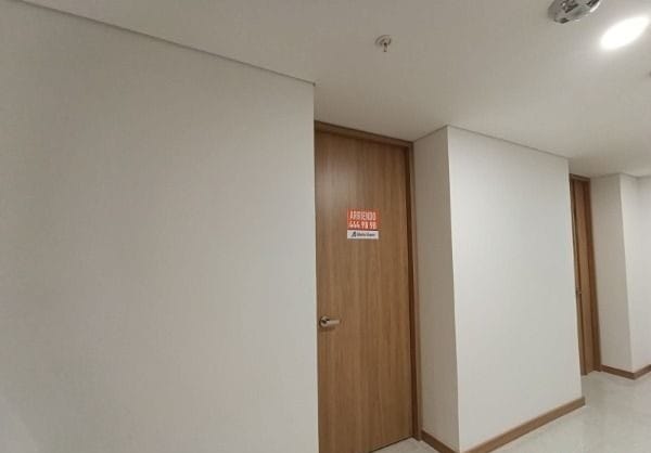 Consultorio en arriendo en La Milagrosa, Medellín, 40 m² · foto 14 de 20