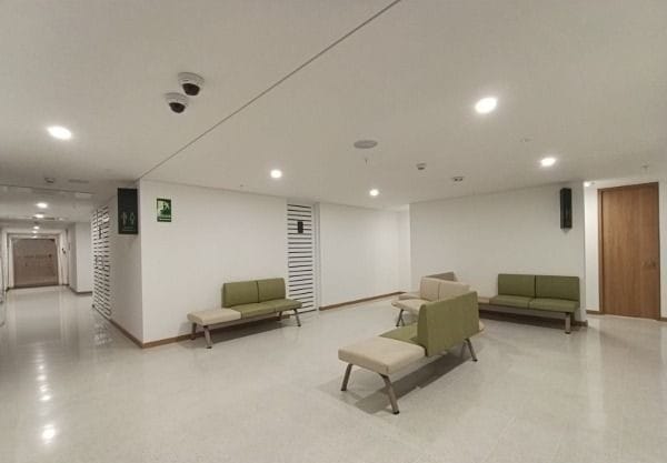 Consultorio en arriendo en La Milagrosa, Medellín, 40 m² · foto 17 de 20