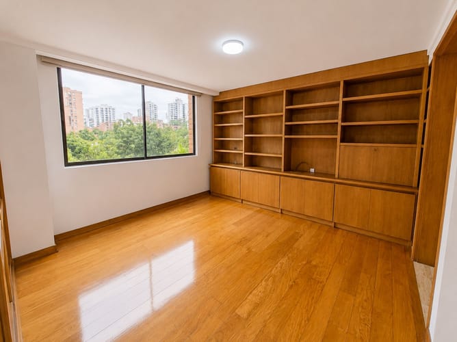 Apartamento de 3 alcobas en arriendo en El Poblado, Medellín, 220 m² · foto 15 de 20