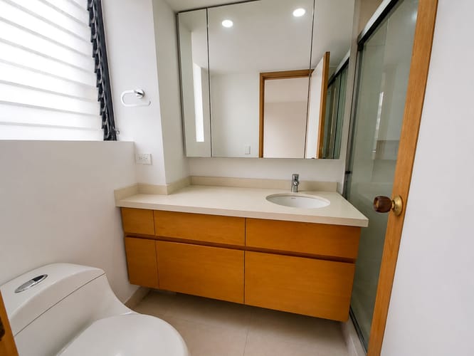 Apartamento de 3 alcobas en arriendo en El Poblado, Medellín, 220 m² · foto 16 de 20