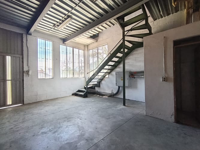 Bodega en arriendo en Pueblo Viejo, La Estrella, 323 m² · foto 14 de 16