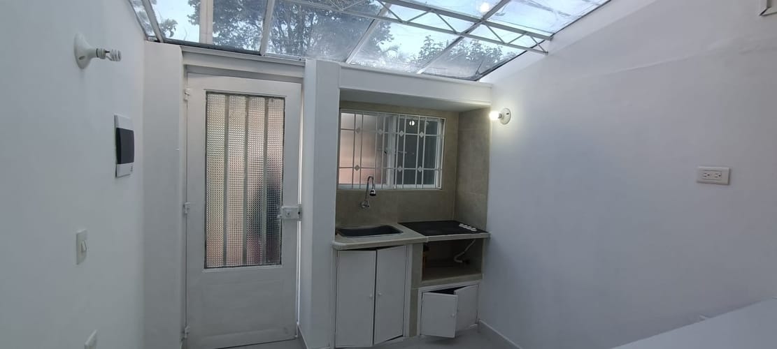 Apartaestudio en arriendo en Niza, Bogotá, 27 m² · foto 7 de 12