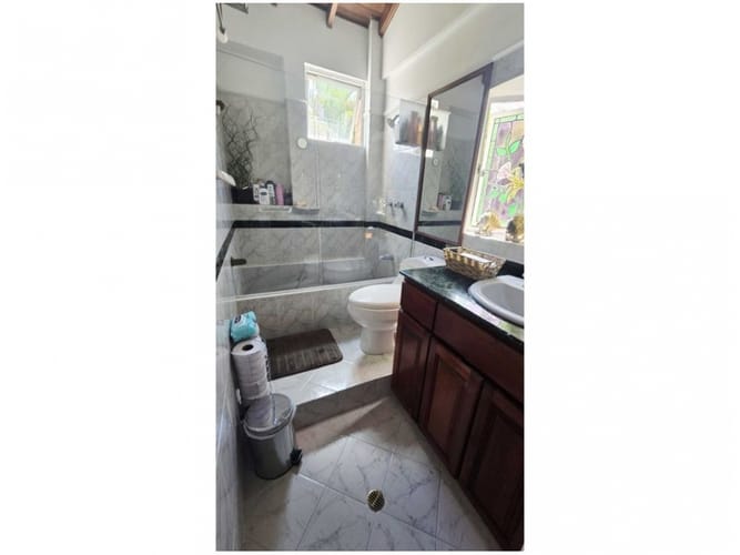 Casa de 4 alcobas en venta en Loma Del Esmeraldal, Envigado, 187 m² · foto 21 de 24