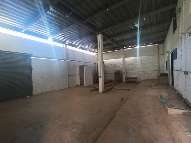 Local en arriendo en La Industrial, Marinilla, 110 m² · foto 2 de 9