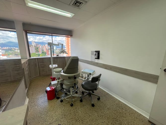 Consultorio en arriendo en Vía Las Palmas, Medellín, 35 m² · foto 2 de 16