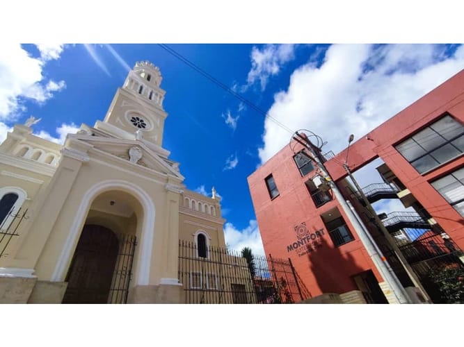 Apartamento de 1 alcoba en venta en Santa Barbara Centro, Bogotá, 42 m² · foto 9 de 12