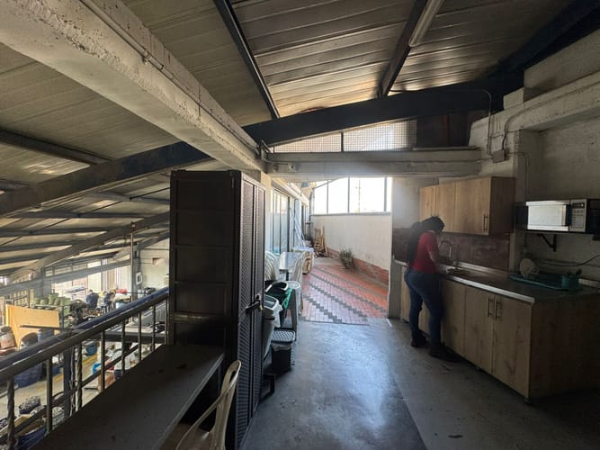 Bodega en arriendo en Cristo Rey, Medellín, 350 m² · foto 14 de 16