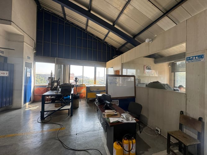 Bodega en arriendo en Cristo Rey, Medellín, 350 m² · foto 15 de 16