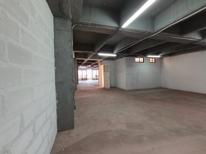 Bodega en arriendo en Suramérica, Itagüí, 166 m² · foto 8 de 13
