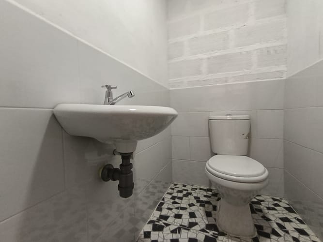 Bodega en arriendo en Suramérica, Itagüí, 166 m² · foto 13 de 13