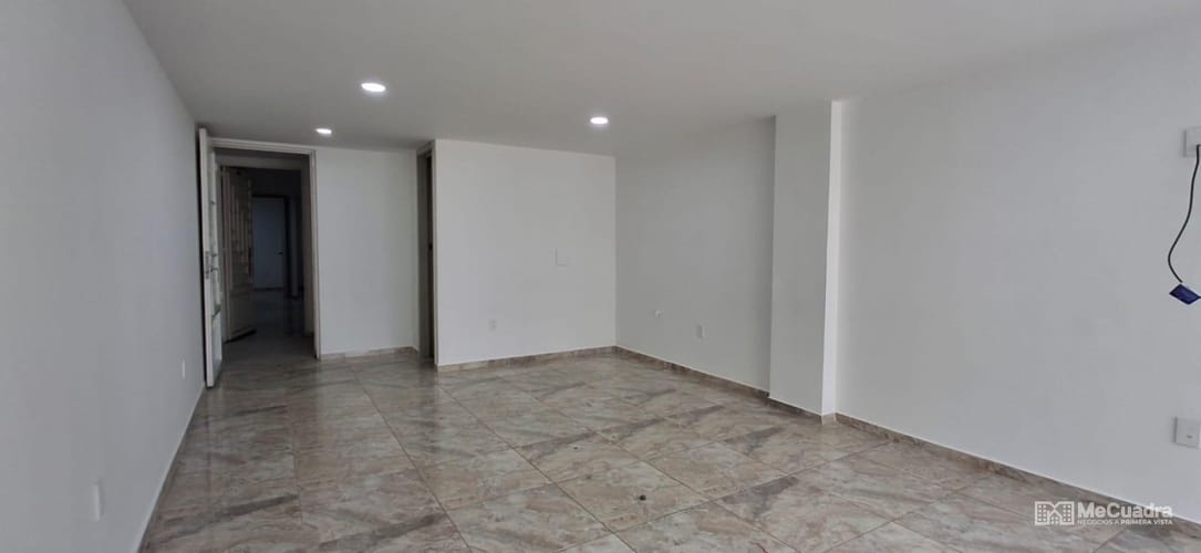 Local en venta en Santa Cruz, Girón, 25 m² · foto 4 de 9