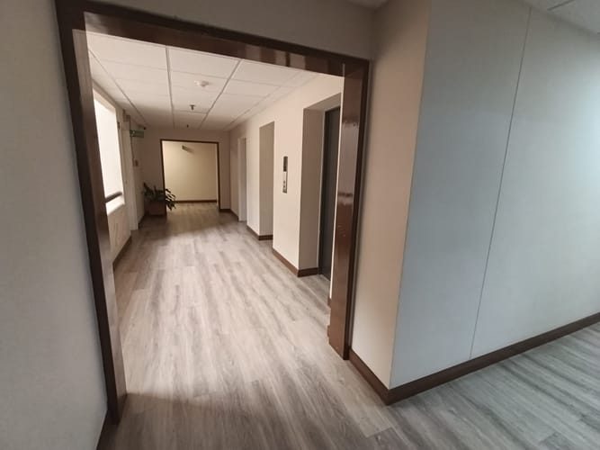 Oficina en arriendo en El Poblado, Medellín, 68 m² · foto 6 de 14