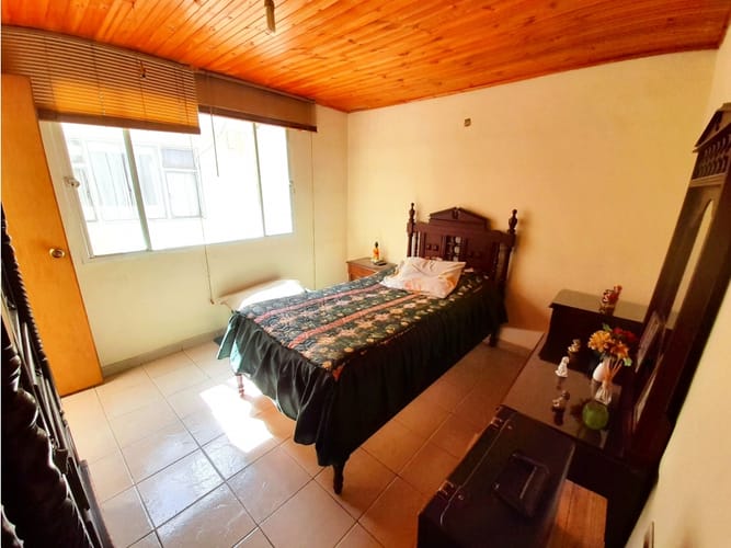 Casa de 7 alcobas en venta en El Trebol, Soacha, 330 m² · foto 18 de 20