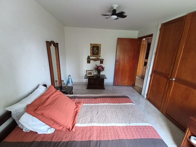 Apartamento de 3 alcobas en arriendo en Laureles, Medellín, 150 m² · foto 7 de 20
