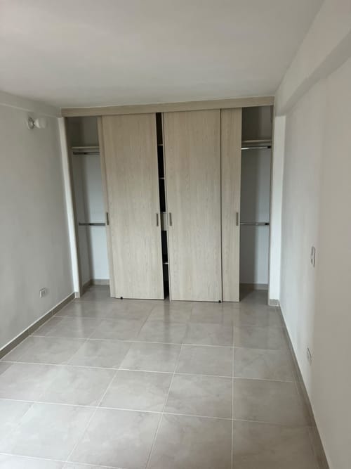 Apartaestudio en arriendo en Cristobal, Medellín, 39 m² · foto 3 de 7
