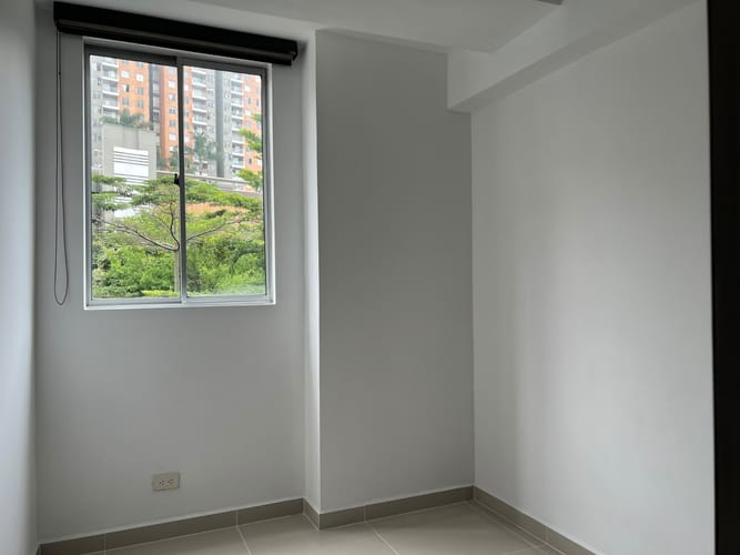 Apartamento de 3 alcobas en arriendo en Quintas De Los Almendros, Envigado, 71 m² · foto 9 de 13