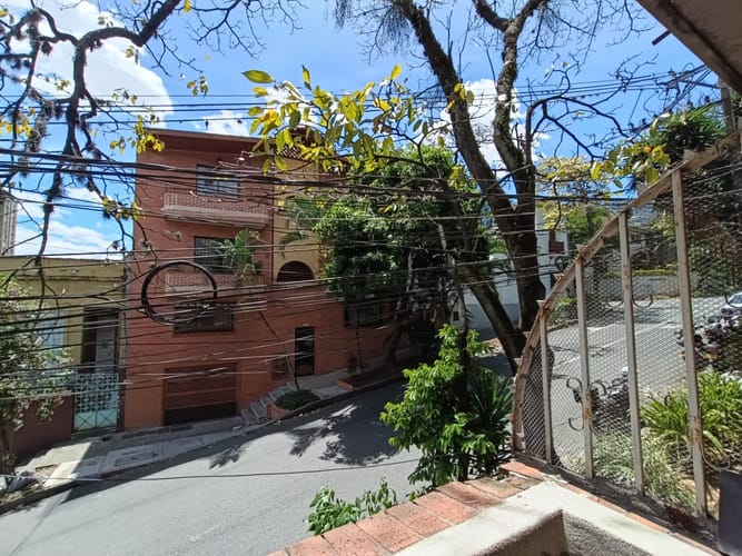 Casa de 4 alcobas en arriendo en Prado, Medellín, 110 m² · foto 3 de 20