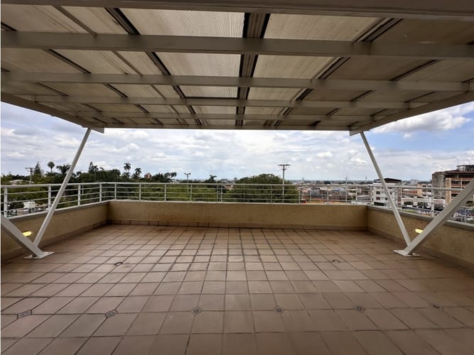 Edificio en venta en Los Libertadores, Cali, 1484 m² · foto 16 de 22