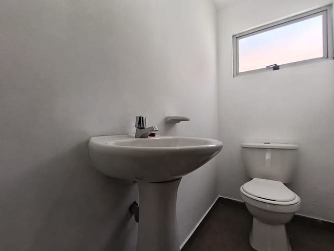 Oficina en arriendo en Laureles, Medellín, 170 m² · foto 5 de 20