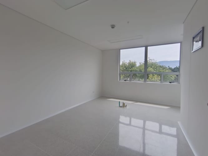 Consultorio en arriendo en Laureles, Medellín, 30 m² · foto 4 de 10