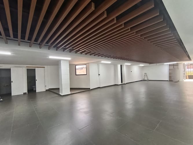 Local en arriendo en El Porvenir, Rionegro, 210 m² · foto 2 de 13
