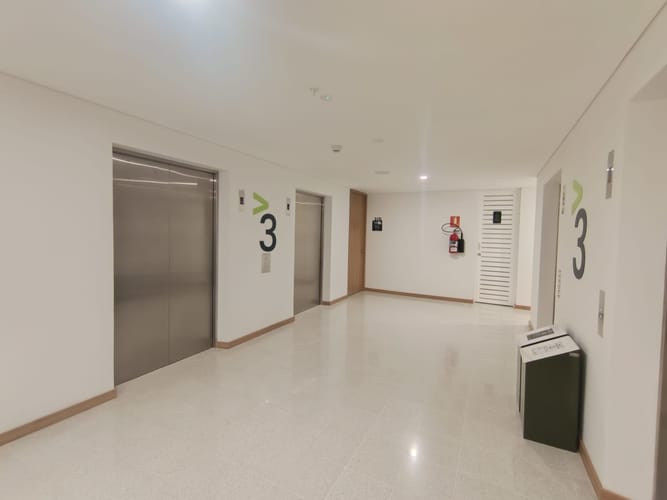 Consultorio en arriendo en Laureles, Medellín, 30 m² · foto 9 de 10