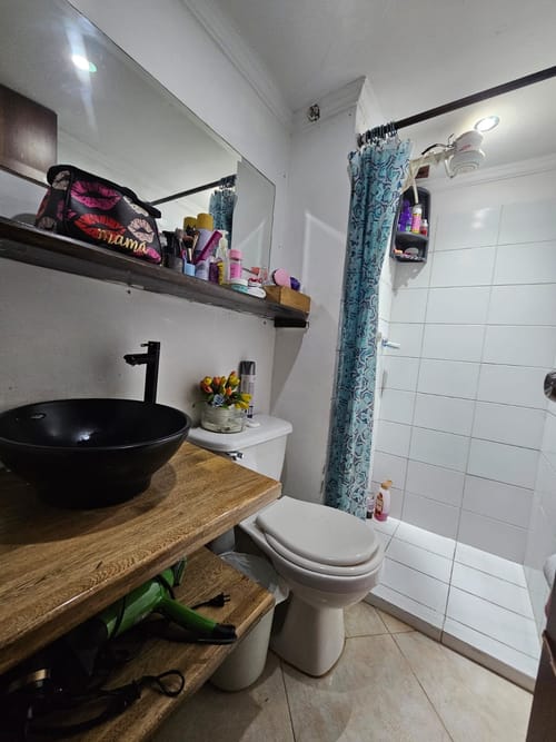 Apartamento de 3 alcobas en venta en El Salado, Medellín, 43 m² · foto 10 de 11