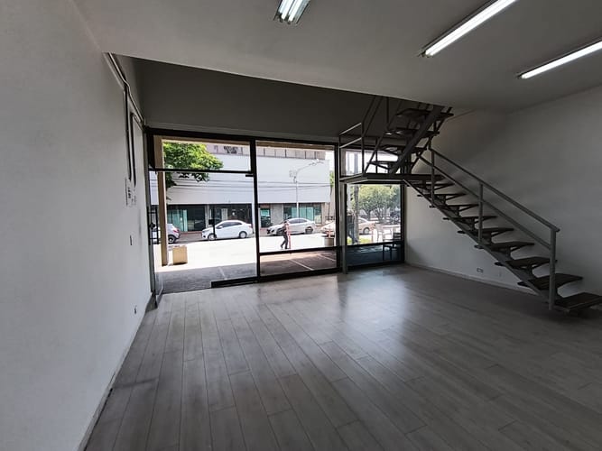 Local en arriendo en La Esmeralda, Itagüí, 140 m² · foto 3 de 14