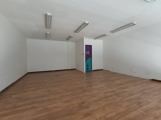 Local en arriendo en La Esmeralda, Itagüí, 140 m² · foto 8 de 14