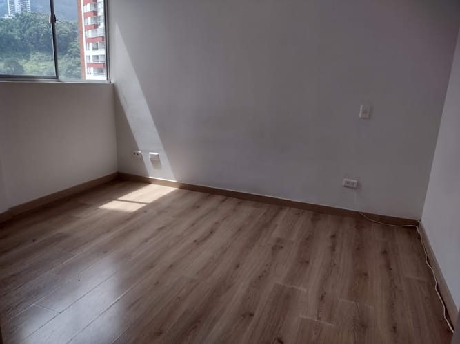 Apartamento de 3 alcobas en arriendo en San Remo, Sabaneta, 76 m² · foto 10 de 15