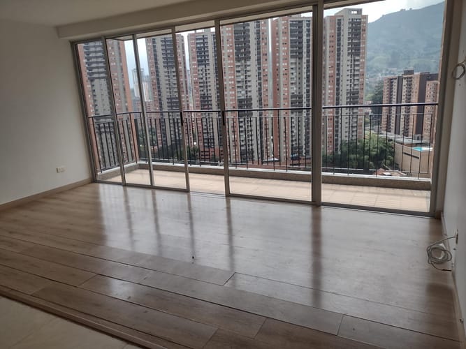 Apartamento de 3 alcobas en arriendo en San Remo, Sabaneta, 76 m² · foto 11 de 15