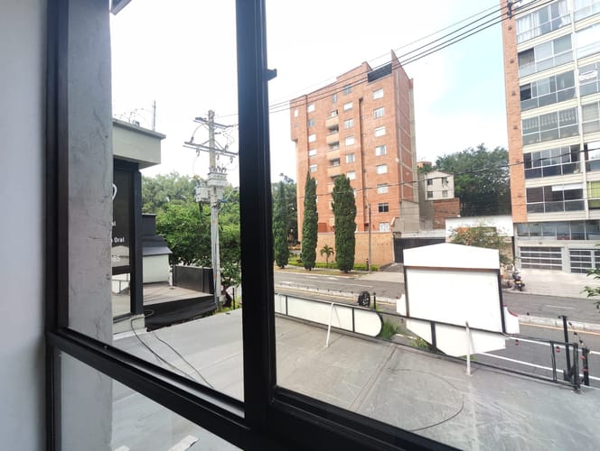 Local en arriendo en Laureles, Medellín, 40 m² · foto 4 de 9
