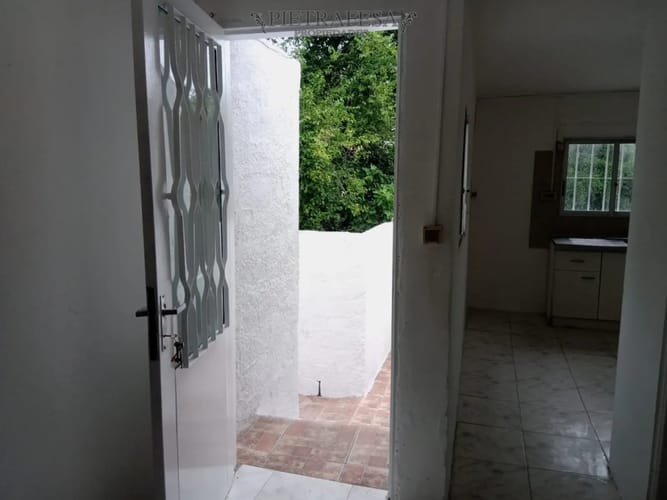 Apartamento en alquiler, 2 dormitorios, 1 baño, patio con parrillero, cochera. Sin gc. Paso de las Duranas. · Foto 3
