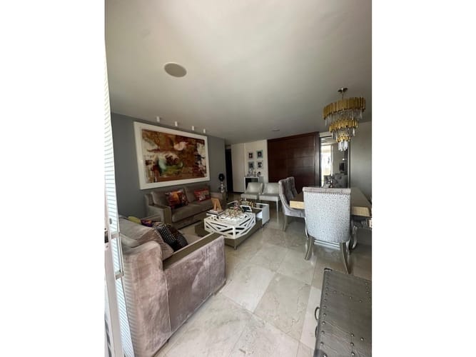 Apartamento de 3 alcobas en venta en Cristales, Cali, 200 m² · foto 5 de 24