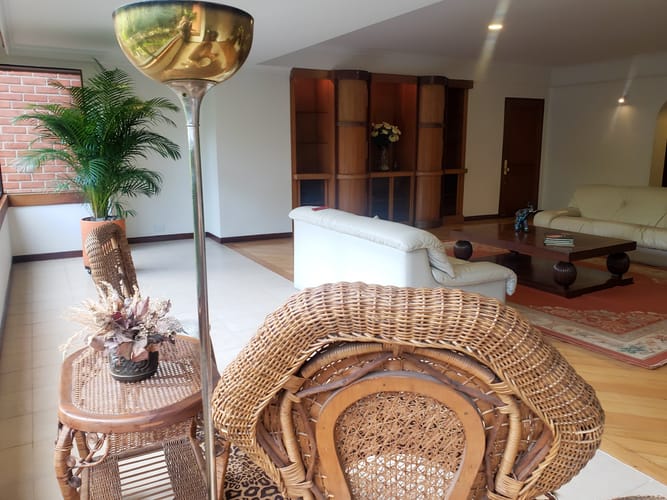 Apartamento de 3 alcobas en arriendo en El Poblado, Medellín, 255 m² · foto 6 de 20