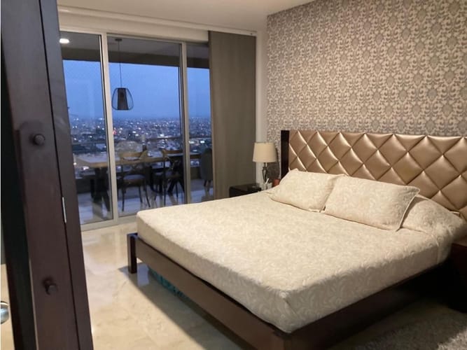 Apartamento de 3 alcobas en venta en Cristales, Cali, 200 m² · foto 12 de 24