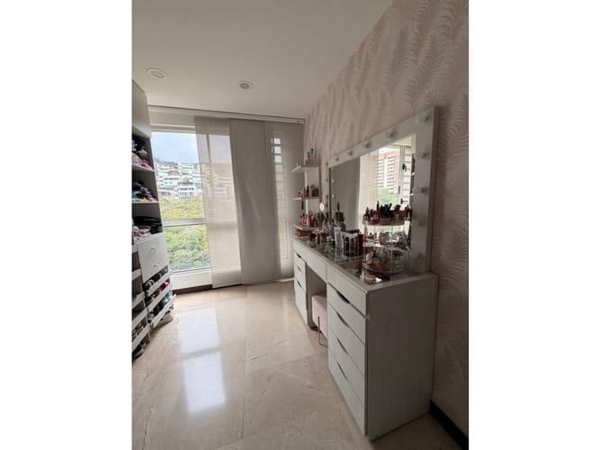 Apartamento de 3 alcobas en venta en Cristales, Cali, 200 m² · foto 16 de 24